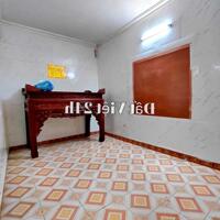 Cho thuê nguyên căn 2,5 tầng ngõ Lê Lai, vừa ở vừa kinh doanh