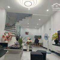 Lê Văn Lương - Nhà dân xây - ô tô - 2 mặt thoáng trước sau - ô tô tránh - Kinh doanh
