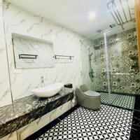 14.5 Tỷ- Mặt phố- Lô Góc- 6 Tầng- Thang Máy- Hàng Xóm Royal City- Cự Lộc- Thanh Xuân