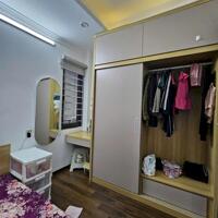 Lô góc Văn Quán, 5m ra ô tô, ngõ thông, sát hồ, thông số đỉnh, dt 35m2, MT 5,5m, 6,8 tỷ