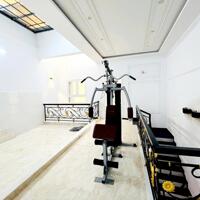 Nhà 3 tầng 110m2, nở hậu đẹp, đường Hoàng Diệu, Hải Châu gần cầu Rồng, sông Hàn