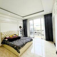 Nhà 3 tầng 110m2, nở hậu đẹp, đường Hoàng Diệu, Hải Châu gần cầu Rồng, sông Hàn