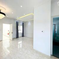 Nhà 3 tầng 110m2, nở hậu đẹp, đường Hoàng Diệu, Hải Châu gần cầu Rồng, sông Hàn