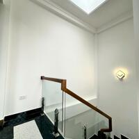 Bán Nhà 4 Tầng sân cổng hồ sen thích trí hải Dư hàng Kênh Lê Chân Hải Phòng, oto đỗ cách nhà 30m, giá 3.45 tỷ.