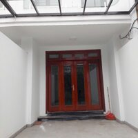 Siêu phẩm mặt ngõ Hoa Lâm, thông ô tô tránh, 85m2, thang máy, kinh doanh tốt