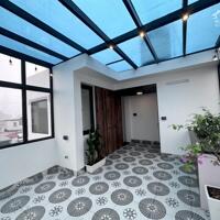 Siêu phẩm mặt ngõ Hoa Lâm, thông ô tô tránh, 85m2, thang máy, kinh doanh tốt