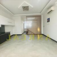 Nhà văn phòng sàn trống 4 lầu mặt tiền Lương Định Của giá 72 triệu/tháng