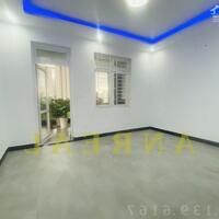 Nhà văn phòng sàn trống 4 lầu mặt tiền Lương Định Của giá 72 triệu/tháng