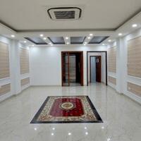 Cho thuê tầng 1+ 2 Nguyễn Thị Định tổng 140m2, MT 5m điều hòa, thang máy, ô tô vào làm văn phòng đẹp