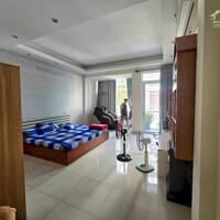 Bán Nhà Đẹp Hẻm 285 CMT8 - Ngay Tòa Nhà Viettel - Hà Đô Centrosa. Ngang 4,8m - 5 Tầng.