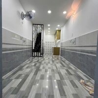 Nhà mặt tiền đường số 8, Bình Hưng Hòa dt 24m2 1 lầu 1pn 1wc giá 2,3 tỷ