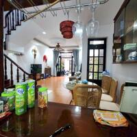 Nhà Trệt Lầu hẻm xe hơi tránh nhau khu Nhà Thờ Fatima hiệp bình chánh, sổ hồng 90m