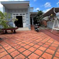  NHÀ ĐẸP – HẺM 83 TỐ HỮU – GẦN NGÃ 3 DUY HOÀ   Diện tích khủng 9x40m – Có sẵn kho lớn – Sân đậu ô tô tải    Chỉ 2.5 TỶ – Thương lượng ngay! 