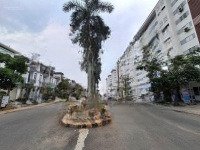 Bán Nhà Phố Mặt Tiền Trục Chính 25M, Shr Phúc An City