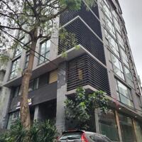 Bán tòa nhà lô góc đẹp nhất Lê Văn Lương, 200m2 mặt tiền 12m, nội thất xuất sắc