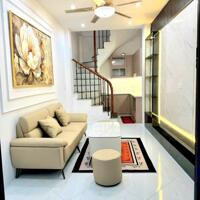 Bán nhà phố Vọng 39m2 nhà đẹp kinh doanh tốt thang máy 8.9 tỷ