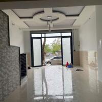 Nhà 3 lầu mặt tiền kdc Hưng Phú