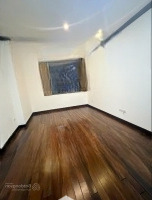 Cho Thuê Căn Hộ Chung Cư 60 Khúc Thừa Dụ. 90M2 Gồm 3 Phòng Ngủ. Sàn Gỗ Đồ Cơ Bản. 13 Triệu/Th