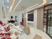 Nhà Mới Phố Đàm Quang Trung Quận Long Biên 5 Tầng Mặt Tiền Rộng Hàng Xóm Aeon Mall.
