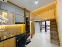 Bán Nhà 3T Cũ, Oto Phố Quan Nhân,Diện Tích180M2 Xmặt Tiền8.5M. 3 Mặt Thoáng. Giá 220 Triệu/M2