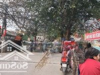 Nhà Dân Xây, 3 Tầng, 3 Ngủ Đủ Công Năng, Cách Trường Đại Học Công Nghiệp 7 Phút Đi Xe, Ga Tầu Điện