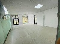 Cực Vip Đỉnh Nóc Kịch Trần - Tòa Văn Phòng 7 Tầng (6 Nổi + 1 Hầm) - Thang Máy. Lô Góc 3 Mặt Tiền