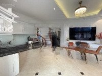 Bán Nhà Phường Thạch Bàn Ba Bước Chân Ra Công Viên 5 Tầng Mặt Tiền 4M Giá Bán 5.6 Tỷ