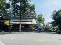 Bán Lô Góc 148.6M2 Ngang 8.11M Khu Gs Ngay Sau Lưng Big C Go Dĩ An Đang Cho Thuê 22 Triệu/Tháng
