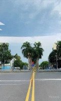 Bán Lô Góc 148.6M2 Ngang 8.11M Khu Gs Ngay Sau Lưng Big C Go Dĩ An Đang Cho Thuê 22 Triệu/Tháng