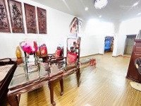 Căn Hộ Tầng 2 Lô Góc Cực Thoáng Đẹp, Mặt Phố Sát Hồ Đền Lừ