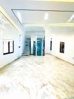 Bán Nhà Phố Nguyễn Văn Cừ, Long Biên, 6 Tầng, Thang Máy, 3 Mặt Thoáng,Diện Tích51M2 - Chỉ Hơn 9 Tỷ