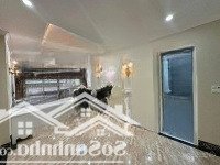 Bán Nhà Phố Bồ Đề, Long Biên, Gara 2 Ô Tô, Thang Máy Xịn, Gần Hồ Điều Hòa Hơn 17 Tỷ