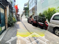 Bán Nhà 4 Tầng Bạch Đằng Ngã Tư Hàng Xanh, Hẻm Xe Tải Tránh Gần Mặt Tiền.