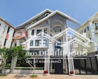 Quận 9: Bán Biệt Thự Liên Phường 5 Phòng Ngủ 5 Vệ Sinhfull Nội Thất Thiết Kế Cao Cấp