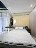Víp Phố Nguyễn Ngọc Vũ, 2 Thoáng Mới Full Nội Thất, Cách Ô Tô 8M, Sát Mặt Phố,Diện Tích39M2 * 5 Tầng