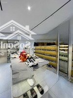 Cho Thuê Nhà Nguyên Căn Mặt Tiền Võ Văn Tần, Phường 5, Quận 3