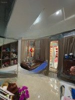 Bán Nhà 1 Trệt 2 Lầu Căn Góc Siêu Đẹp Ngay Chợ Thủ Đức - 4 Phòng Ngủ- Sàn 130M2 - 6 Tỷ 8