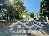 Bán Lô Góc Hai Mặt, Đất Nền Dự Án Tại Gia Hòa, 37 Tỷ, 300M2, Mặt Tiền 20M, View Sông.