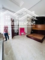 Đỉnh - Nhà 3 Tầng Mặt Tiền - Đường Nhựa Xe Hơi Quay Đầu - Dt: 143.9M2 Giá Bán 9 Tỷ