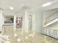 Cho Thuê Nhà Nguyên Căn Vạn Phúc City, Có Thang Máy, Có Chổ Để Xe Hơi Xe Máy. Liên Hệ: 0937 266 828 Giang