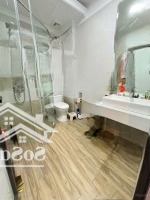 Hiếm 15,9 Tỷ Mà Nhà Mp Hoàng Văn Thái Nhà 4T Vỉa Hè Rộng Kd Sầm Uất,Diện Tích36.3M2Mặt Tiền3,2M