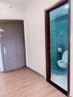 Bán Căn Studio Layout Vuông Vức - 32M2 Hướng Đông Nam Mát Mẻ - Đang Có Sẵn Hđ Thuê - The Sun Avenue