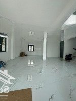 Cho Thuê Villa Góc 2 Mặt Tiền P. Thạnh Mỹ Lợi, Tp Thủ Đức.diện Tích17.5X21M Hầm 4T Thang Máy Giá 99 Triệu/Th