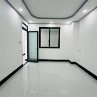 CHO THUÊ NHÀ 3 LẦU 6PN TRỤC CHÍNH KDC HỒNG LOAN