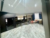 Mặt Phố Hồng Tiến Hai Mặt Thoáng - Đường 20M-8 Tầng Thang Máy Nội Thất 5*- Bể Bơi - View Công Viên