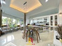 Cho Thuê Bt Vinhomes Riverside Hoàn Thiện Nộit Thất Đẹp, Có Thang Máy. Giá Bán 100 Triệu/Tháng