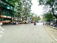 Bán Nhà Mặt Phố Nguyễn Văn Cừ - Trung Tâm Long Biên - 45M2 X 5 Tầng - Khu Vực Kinh Doanh Sầm Uất