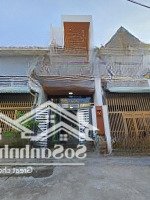 Nhà Rẻ: 2Tỷ900_Nhà 1 Trệt 1 Lầu Mới Xây Đầy Đủ Nội Thất Kdc Gần Chợ Phú Phong, Tp.thuận An