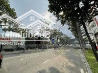 Chuyển Nhượng Dự Án 1.000M2 Mặt Tiền Trần Hưng Đạo Quận 1 - Có Gpxd. 2 Hầm - 15 Tầng - Giá Bán 350 Tỷ