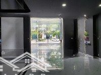 Cực Hot! Mặt Tiền Đinh Thị Thi 7X21M, 5 Tầng, Vị Trí Đắc Địa Mặt Tiền Đường Làm Showroom Văn Phòng